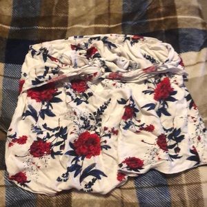 Strapless shirt with tie in the front!